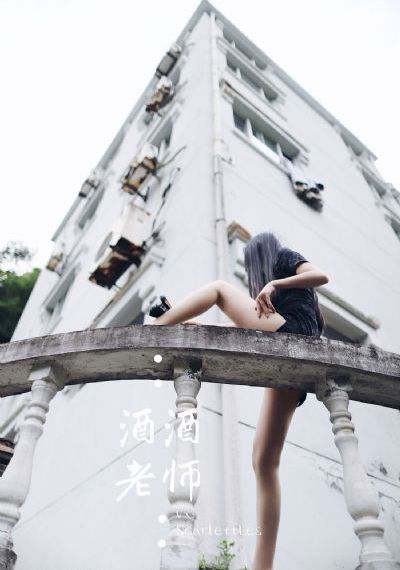他揉捏她两乳不停呻吟a视频