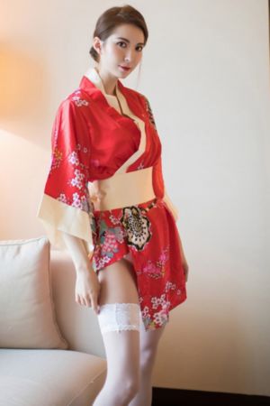 小豪一起上孟卉跟钰慧的演员