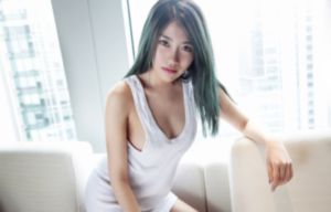 八头身美女
