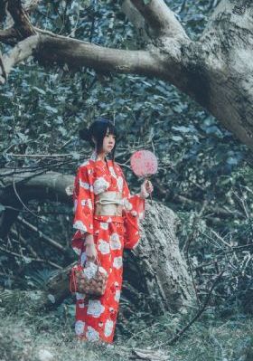 女教师免费观看